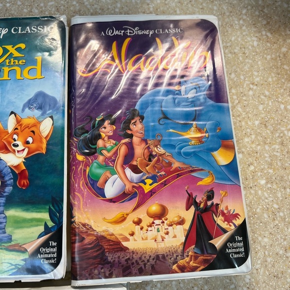 DISNEY VHS 3 Black Diamond Fantasia, Aladdin, Fox+Hound  Bedknobs+Broomsticks- - Picture 4 of 16